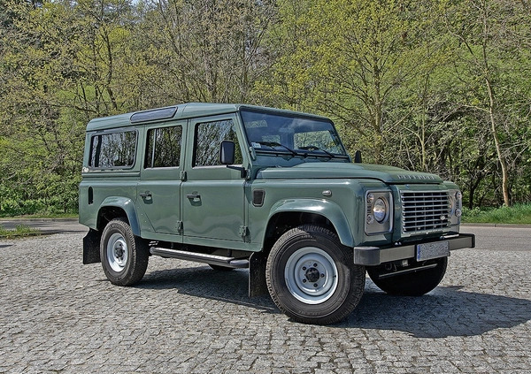 Land Rover Defender cena 413250 przebieg: 1850, rok produkcji 2016 z Gdynia małe 121